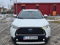 Second-hand Toyota Corolla Cross Lounge 197 CP (144 kW) 2022 Culoarealb SUV