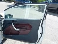 Second-hand Ford Fiesta 51 CP (37 kW) 2011 Alb Hatchback