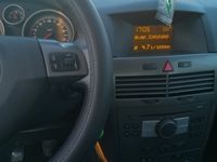 Second-hand Opel Astra 101 CP (74 kW) 2005 Gri Break