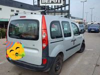 second-hand Renault Kangoo 2 1.5 dci, 85 cp, 6 trepte An fabricație: 2008 Km 286000 Consum redus