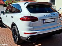 Second-hand Porsche Cayenne 245 CP (180 kW) 2016 Alb SUV