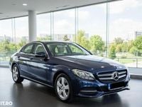 Second-hand Mercedes C250 204 CP (150 kW) 2015 Culoarealbastru Berlinǎ