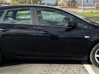Second-hand Opel Astra Active 100 CP (73 kW) 2010 Culoarenegru