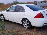 Second-hand Ford Mondeo Ghia 115 CP (84 kW) 2002 Alb Berlinǎ