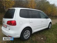 Second-hand VW Touran 105 CP (77 kW) 2012 Alb Monovolum