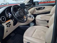 Second-hand Mercedes V250 Edition 1 190 CP (139 kW) 2015 Culoarealbastru Monovolum