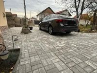 Second-hand Toyota Avensis 143 CP (105 kW) 2016 Gri Berlinǎ