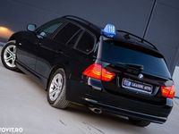 second-hand BMW 320 Seria 3 d DPF Touring Aut. 2009 · 299 500 km · 1 995 cm3 · Diesel