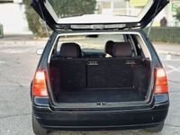 second-hand VW Golf V 