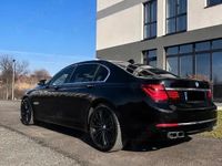 Second-hand BMW 730L 256 CP (188 kW) 2015 Negru Berlinǎ