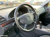 Second-hand Mercedes E220 Classic 150 CP (110 kW) 2003 Culoaregri Berlinǎ