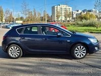 Second-hand Opel Astra Cosmo 110 CP (80 kW) 2010 Culoarealbastru Hatchback