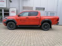 second-hand Toyota HiLux 2.8 Invincible