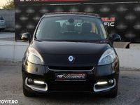 Second-hand Renault Scénic III Bose Edition 110 CP (80 kW) 2012 Culoarenegru Monovolum