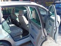 Second-hand VW Touran 140 CP (102 kW) 2006 Monovolum