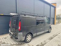 Second-hand Opel Vivaro 114 CP (83 kW) 2008 Culoarenegru Monovolum