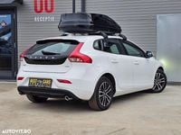 Second-hand Volvo V40 Momentum 120 CP (88 kW) 2019 Culoarealb Hatchback