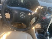 Second-hand Mercedes 220 170 CP (125 kW) 2007 Berlinǎ