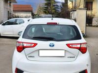 Second-hand Toyota Yaris Hybrid 73 CP (53 kW) 2019 Culoarealb