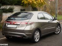 second-hand Honda Civic 1.8i Sport