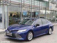 Second-hand Toyota Camry 218 CP (160 kW) 2020 Culoarealbastru Berlinǎ