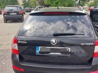 Second-hand Skoda Octavia Ambition 150 CP (110 kW) 2017 Culoarenegru Break