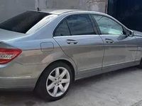 Second-hand Mercedes 220 173 CP (127 kW) 2008 Berlinǎ