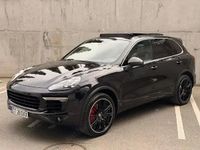 Second-hand Porsche Cayenne 263 CP (193 kW) 2015 Negru SUV