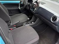 Second-hand VW e-up! 61 kW (83 CP) 2023 Culoarealbastru Hatchback