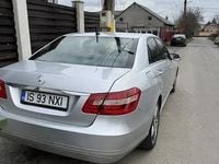 Second-hand Mercedes E200 136 CP (100 kW) 2010 Argintiu Berlinǎ