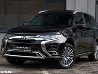 Second-hand Mitsubishi Outlander P-HEV Top 136 CP (100 kW) 2019 Culoarenegru SUV