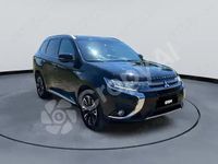 Second-hand Mitsubishi Outlander P-HEV 204 CP (150 kW) 2016 SUV