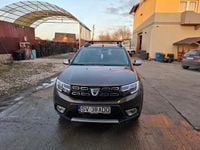 Second-hand Dacia Sandero Stepway 101 CP (74 kW) 2020 Maro Berlinǎ