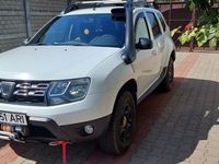 second-hand Dacia Duster 1.5 dCi 4x4 Laureate 2017 · 160 000 km · 1 461 cm3 · Diesel