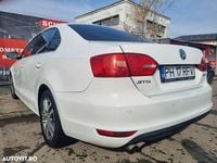 Second-hand VW Jetta Comfortline 140 CP (102 kW) 2012 Culoarealb Berlinǎ