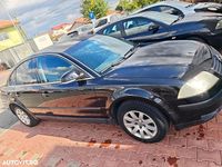 Second-hand VW Passat Comfortline 100 CP (73 kW) 2004 Culoarenegru Break