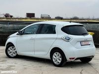 Second-hand Renault Zoe Life 64 kW (88 CP) 2015 Culoarealb Hatchback
