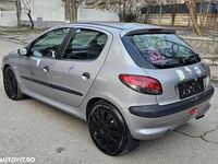Second-hand Peugeot 206 109 CP (80 kW) 2002 Culoareargint Hatchback