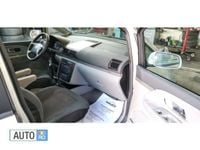 Second-hand VW Sharan 115 CP (84 kW) 2002 Argintiu Monovolum