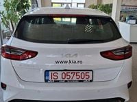 Nouă Kia Ceed Best 140 CP (102 kW) 2025 Culoarealb Hatchback