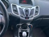 Second-hand Ford Fiesta 95 CP (69 kW) 2012 Hatchback