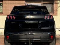 Second-hand Peugeot 3008 Allure 130 CP (95 kW) 2022 Culoarenegru SUV