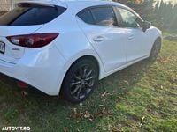 Second-hand Mazda 3 Exclusive-Line 105 CP (77 kW) 2016 Culoarealb Hatchback