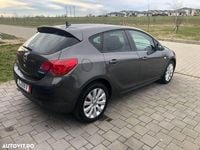 Second-hand Opel Astra Edition 140 CP (102 kW) 2011 Culoaregri Berlinǎ
