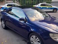 Second-hand VW Eos 103 CP (75 kW) 2006 Albastru Cabrio
