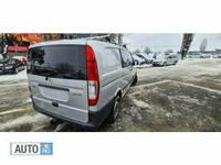 Second-hand Mercedes Vito 122 CP (89 kW) 2005 Argintiu Van