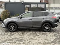 Second-hand Toyota RAV4 Hybrid 197 CP (144 kW) 2016 Culoaregri SUV