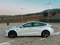 Second-hand Tesla Model 3 366 kW (498 CP) 2020 Culoarealb Berlinǎ