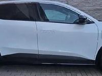 Second-hand Renault Megane E-Tech Techno 161 kW (220 CP) 2023 Alb SUV