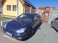 Second-hand Ford Focus 74 CP (54 kW) 2002 Albastru Berlinǎ